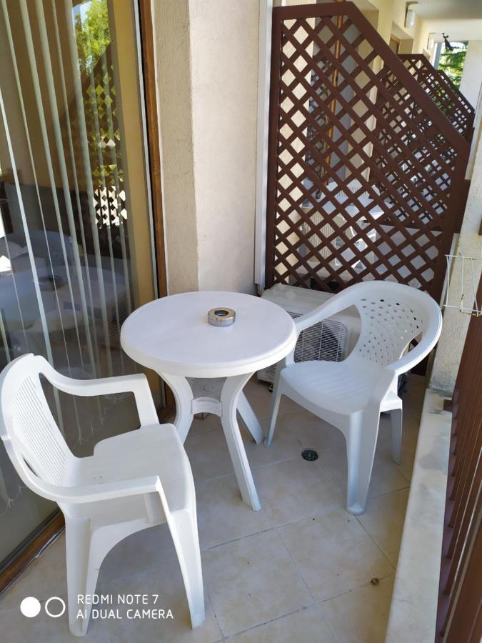 Paradise Bay Hotel Pomorie Extérieur photo